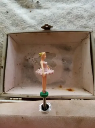 Caja de música bailarina