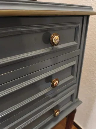 Mueble recibidor azul y marrón