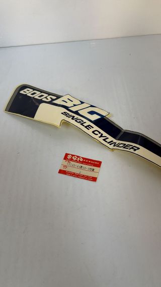 Cinta, izquierda para Suzuki, DR800. Ref. 68145-44B30-3UR