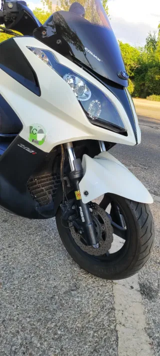 Kymco Superdink 300 ABS 2012