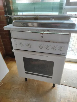 Horno y cocina de gas