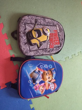 Confezione di zaini scolastici per bambini