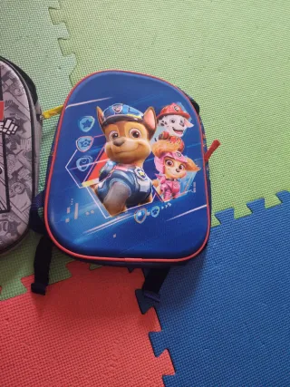 Confezione di zaini scolastici per bambini