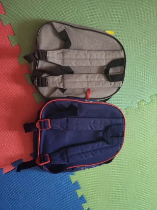 Confezione di zaini scolastici per bambini