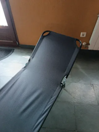 Tumbona plegable de jardín negra