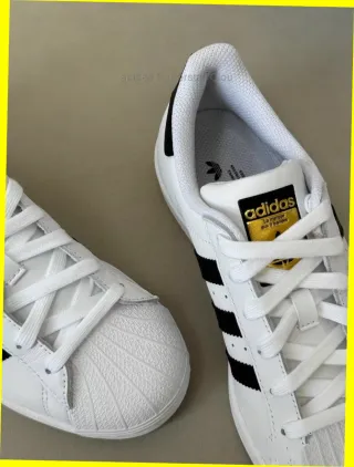 Adidas Superstar Talla 36 Blancas y Negras