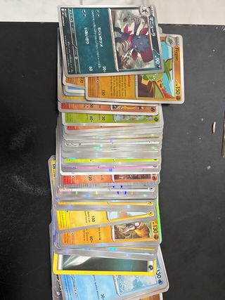 Lotto 400 carte Pokémon olografiche