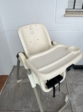 Trona para bebé con diseño infantil