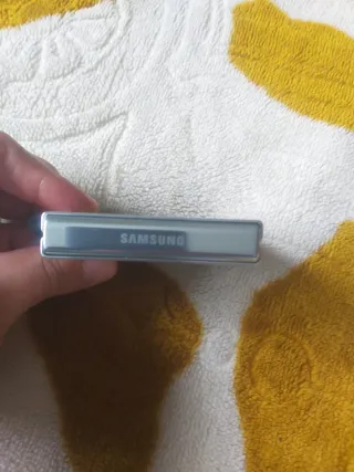 Samsung Z Flip 5