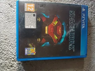 Cajas Juegos PS Vita Space Hulk y J-Stars Victory