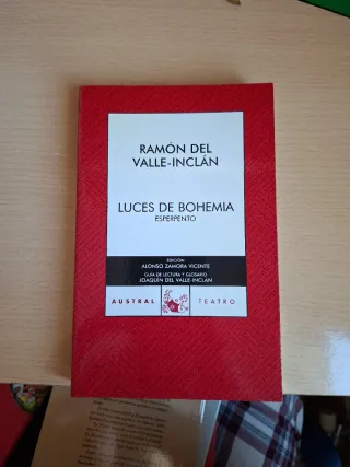 Luces de Bohemia (Spanish Edition)