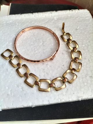 Lote Bisutería Vintage Oro y Multicolor