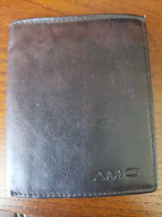 Billetera de piel AMC marrón