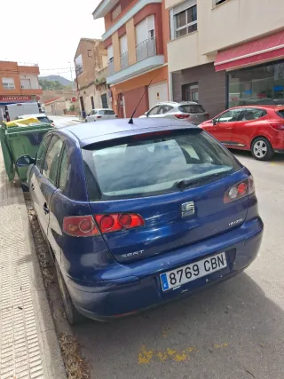 SEAT Ibiza 2003 , acepto cambio por moto de cross
