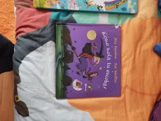Libro infantil ¡Cómo mola tu escoba!