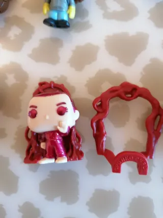 Kinder Joy Stranger Things Figuras