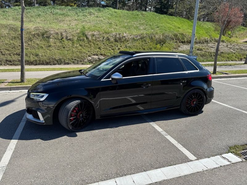 Audi RS3 2018 - foto 1