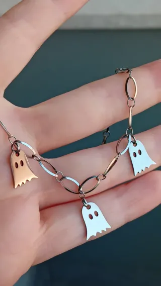 Collana girocollo tris fantasma