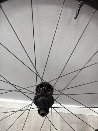 Ruedas Giant PR2 Tubelizadas - 4 Salidas