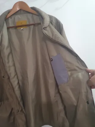 Chaqueton ligero acolchado marca Caramelo