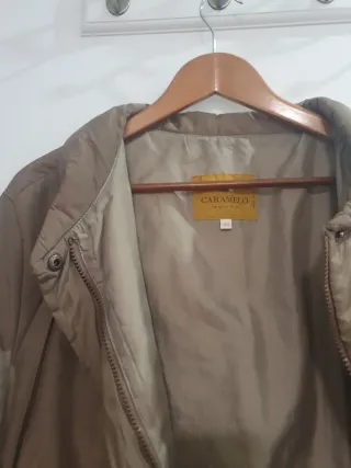 Chaqueton ligero acolchado marca Caramelo