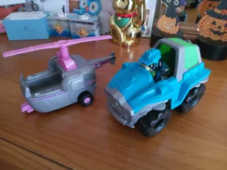 7 Coches Patrulla Canina y figuras