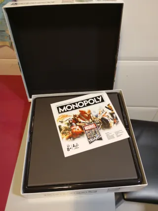 Monopoly Marvel 80 Años original