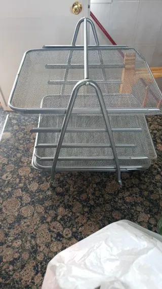 Portafolios metálico 5 bandejas