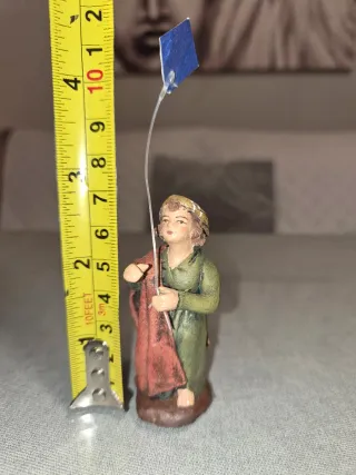 Figura belén niño con cometa