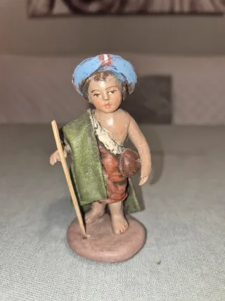 Figura belén niño con cometa