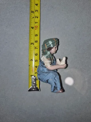 Figura belén niño con cometa