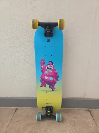 Monopatin. Patinete. Skate niños decathlon