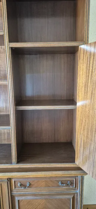 Mueble de salón de madera