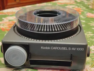 Proyector Diapositivas Kodak Carousel S-AV1000