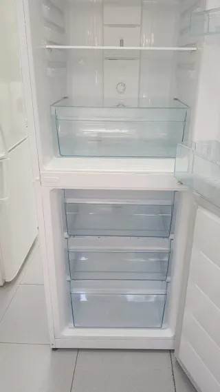 Nevera DAEWOO 1.85m x 60cm