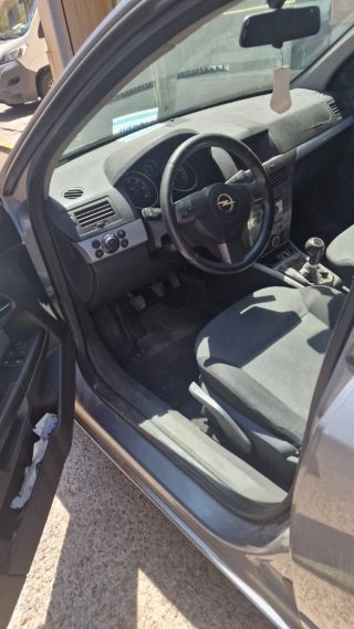 Opel Astra 2006