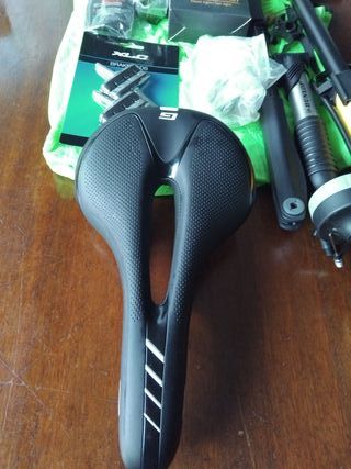 Lote Bicicleta Riverside 100 + accesorios