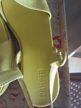 Sandalias Camper Amarillas