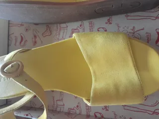 Sandalias Camper Amarillas