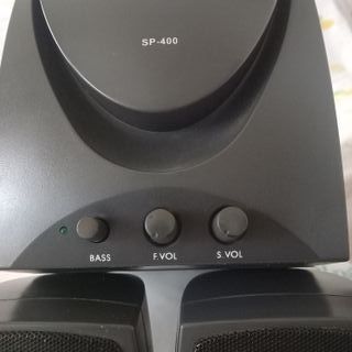 Sistema Multimedia SV 400. 2.1 o 4.1