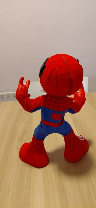 Muñeco Spiderman con caja