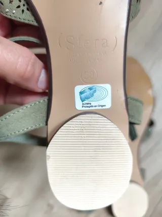 Sandalias planas verde oliva
