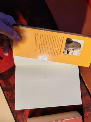 Shantaram Libro 2006 + una Edición en Inglés