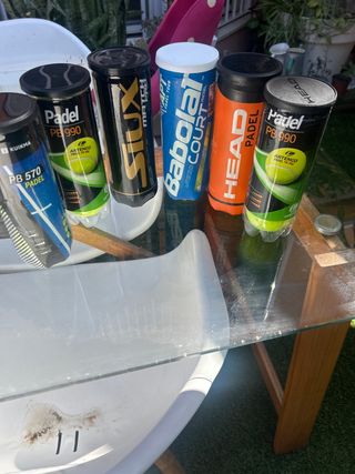 Botes de pelotas de pádel