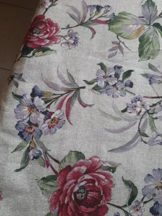 Mantel floral para mesa elevable