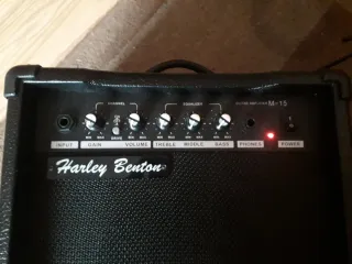 Amplificador Harley Benton M-15 Guitarra