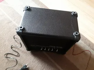 Amplificador Harley Benton M-15 Guitarra