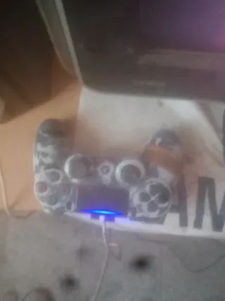 Playstation 4 Pro 1TB Negra mas mando pago en mano