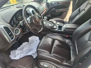 Porsche Cayenne 2011