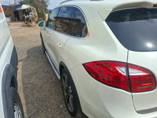 Porsche Cayenne 2011